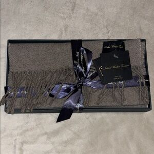 Italian Woollen Treasures Brown wool Scarf